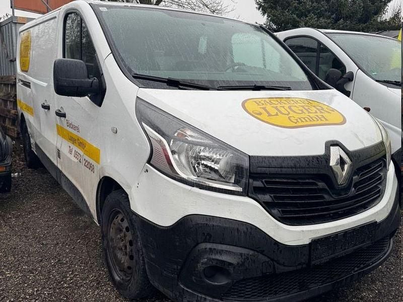 Weiß Gebraucht 2016 Renault Trafic Komfort Van | 3.690 € (Teuer) - Bild 1/4