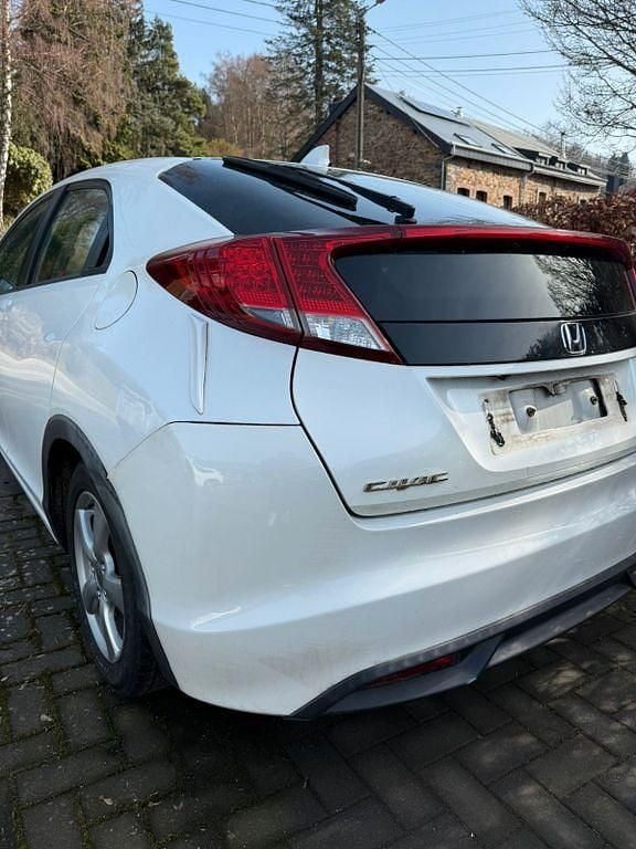 Gebraucht Honda Civic 120 PS (88 kW) 2015 Weiß Limousine