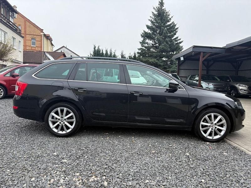 Gebraucht Skoda Octavia Elegance 140 PS (102 kW) 2014 Schwarz Kleinwagen