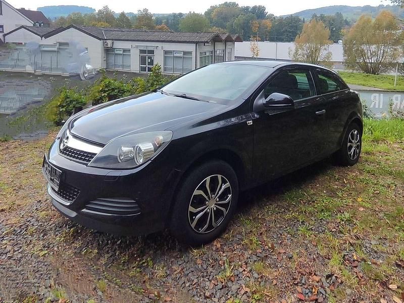 Schwarz Gebraucht 2009 Opel Astra GTC Coupé | 4.500 € (Fairer Preis) - Bild 1/4