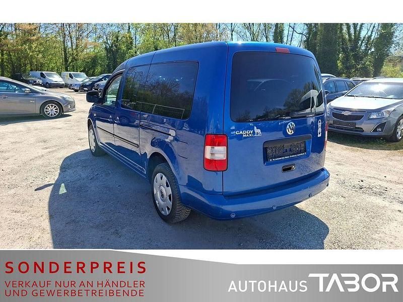 Gebraucht VW Caddy Maxi Team 105 PS (77 kW) 2010 Ravennablau metallic Van / Kleinbus