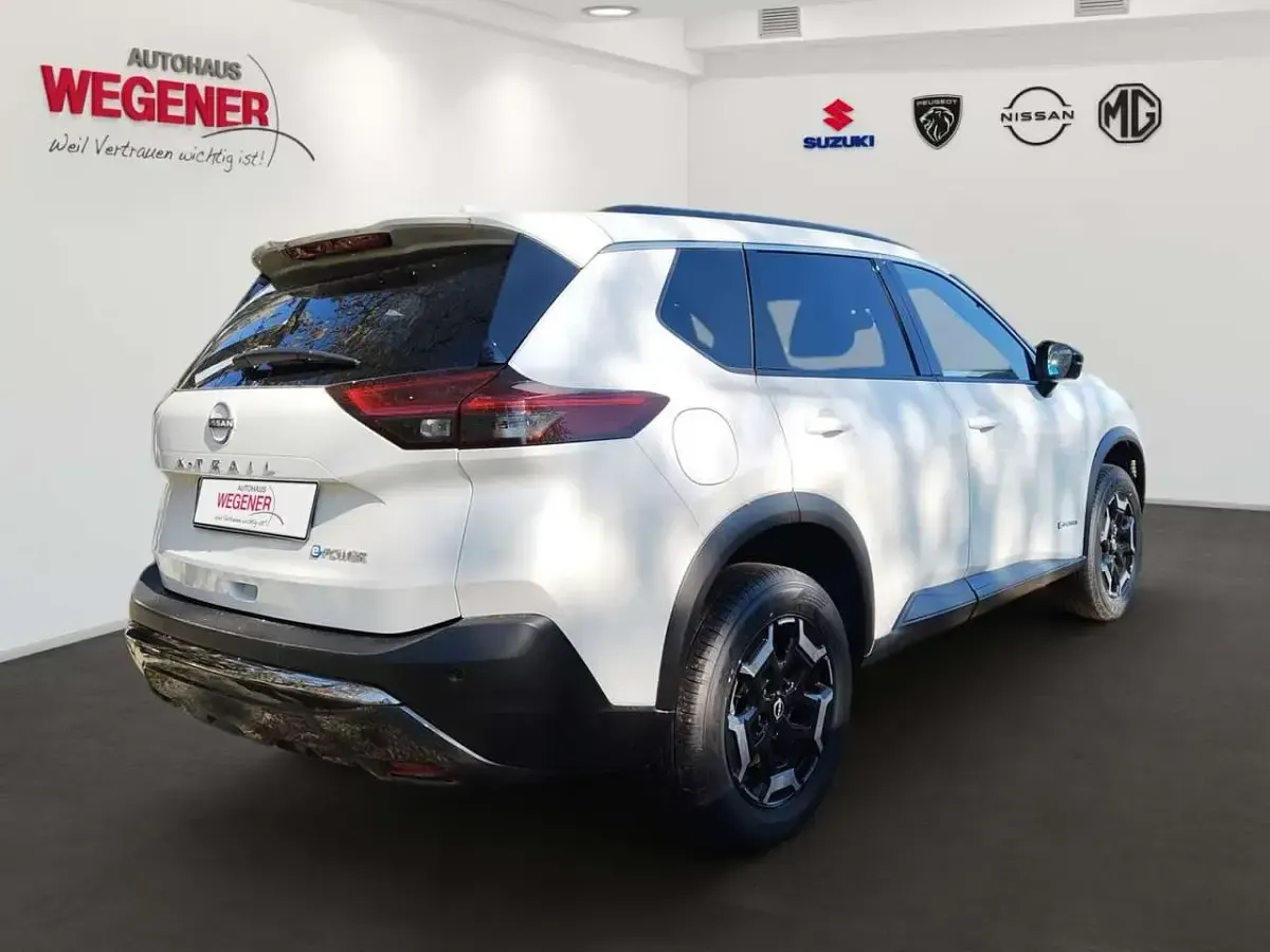 Neu Nissan X-Trail 360º 204 PS (150 kW) 2026 Pearl white SUV