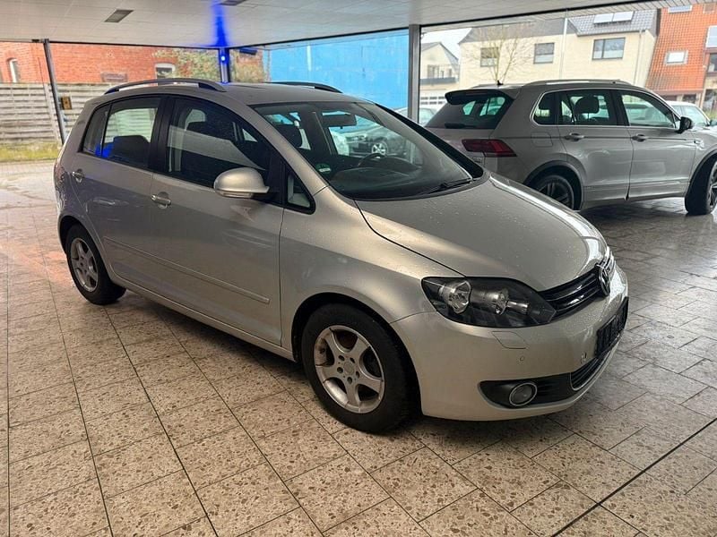 Gebraucht VW Golf VI 122 PS (89 kW) 2009 Gold Kleinwagen