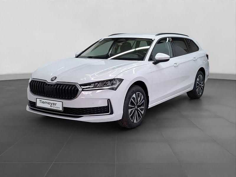 Neu Skoda Superb Selection 150 PS (110 kW) 2026 Weiß Kombi