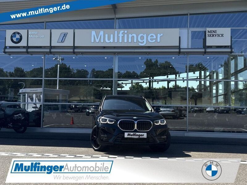 Schwarz 2 Gebraucht 2022 BMW X1 Sport Line SUV | 24.830 € (Fairer Preis) - Bild 1/2