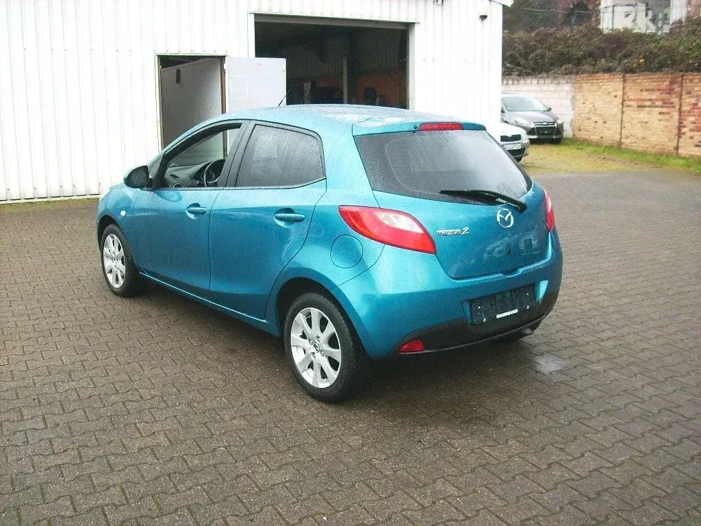 Usata Mazda 2 95 CV (69 kW) 2013 Blu Utilitaria