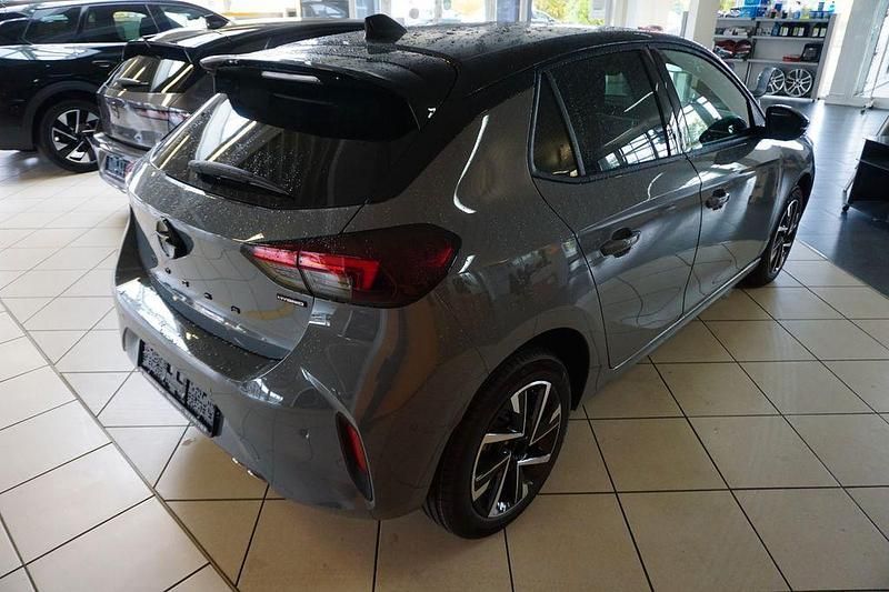 Neu Opel Corsa 136 PS (100 kW) 2025 Grau Limousine