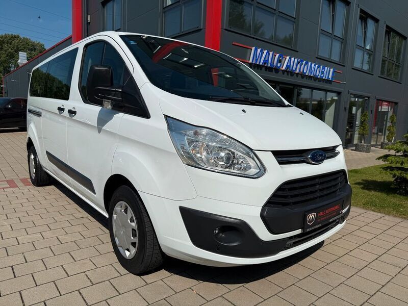 Weiß Gebraucht 2018 Ford Transit Custom Trend Kombi | 17.500 € (Etwas zu teuer) - Bild 1/4