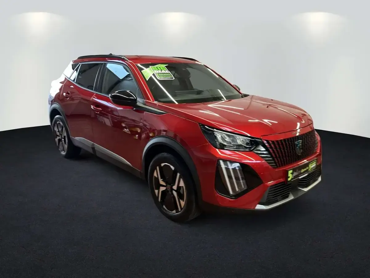 Gebraucht Peugeot 2008 Allure 131 PS (96 kW) 2023 Rot SUV