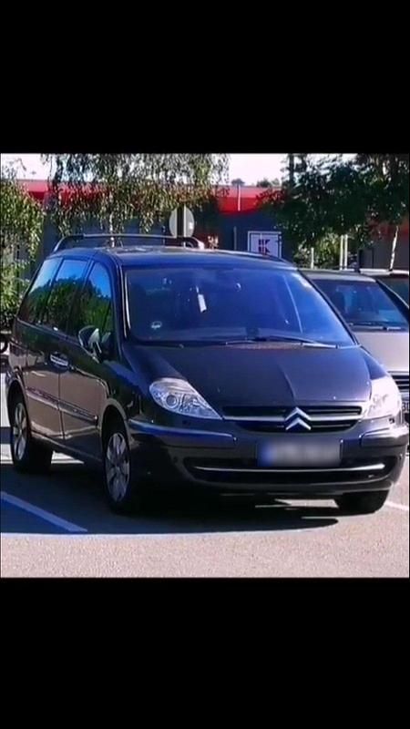 Grau Gebraucht 2009 Citroën C8 Van / Kleinbus | 2.900 € (Guter Preis) - Bild 1/4