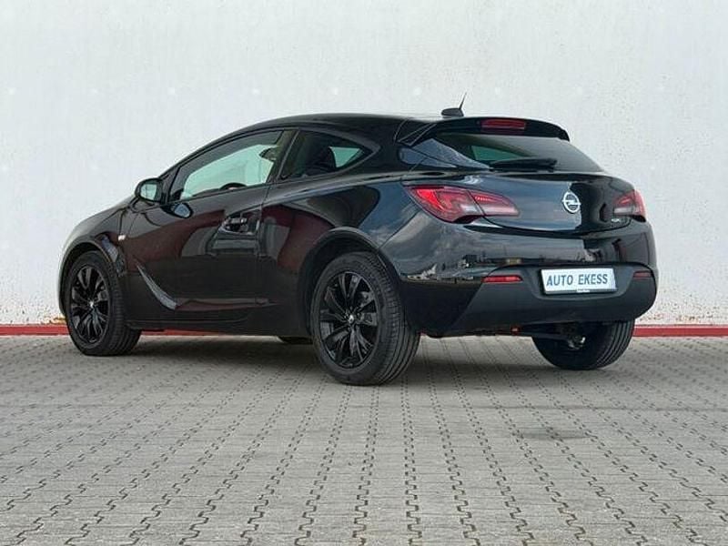 Gebraucht Opel Astra GTC 120 PS (88 kW) 2017 Schwarz Limousine
