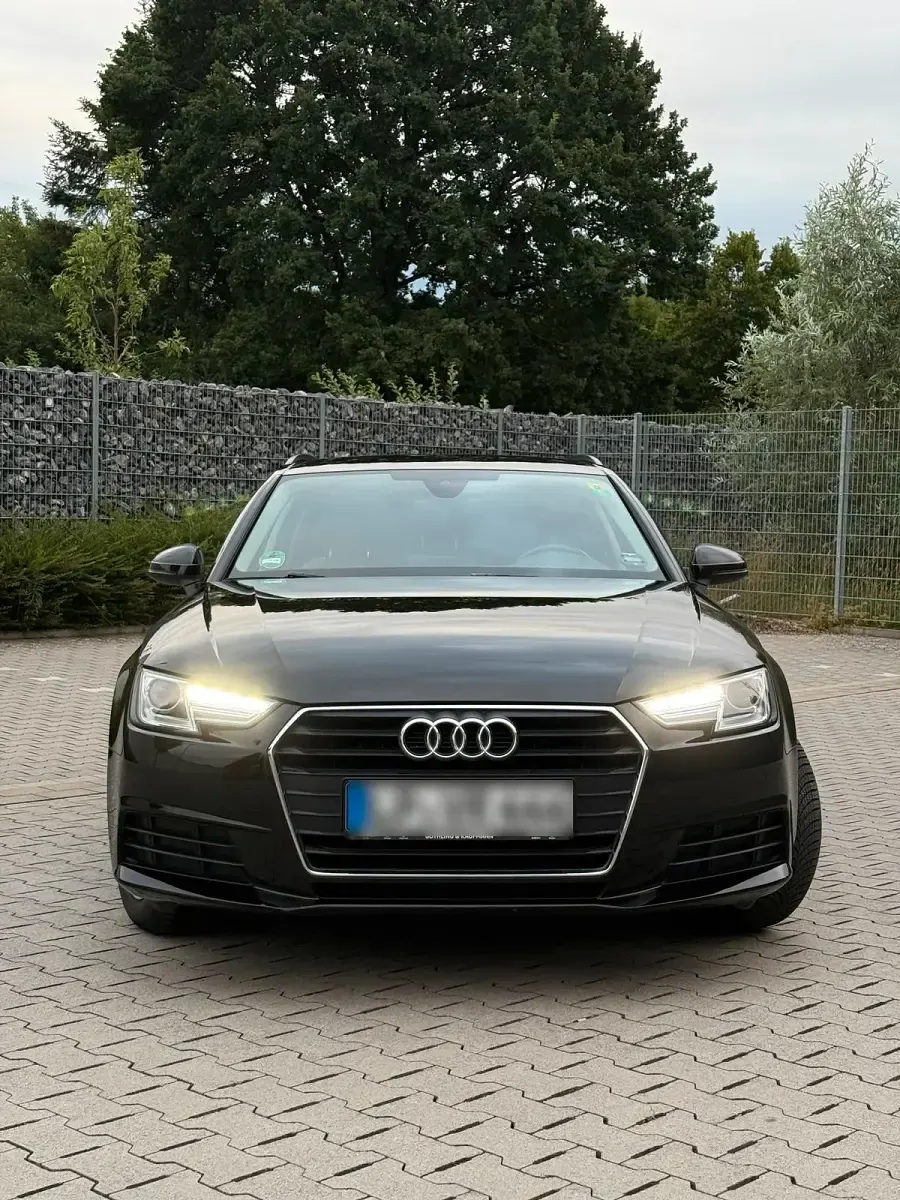 Gebraucht Audi A4 150 PS (110 kW) 2016 Schwarz Kombi