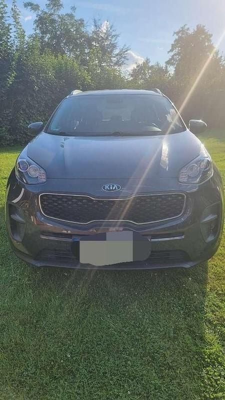 Grau Gebraucht 2018 Kia Sportage Attract SUV | 15.900 € (Fairer Preis) - Bild 1/4