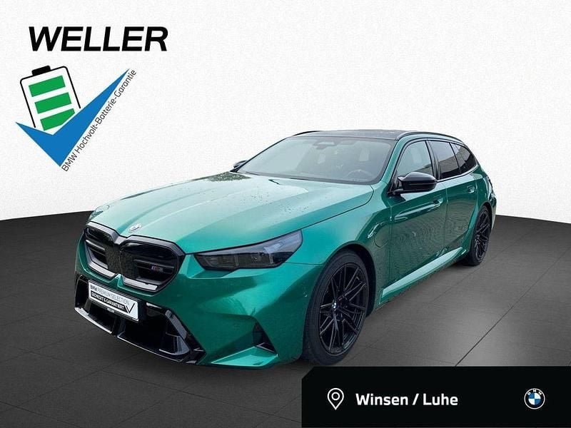 Grün Gebraucht 2025 BMW M5 Sport Line Kombi | 122.900 € (Superpreis) - Bild 1/4