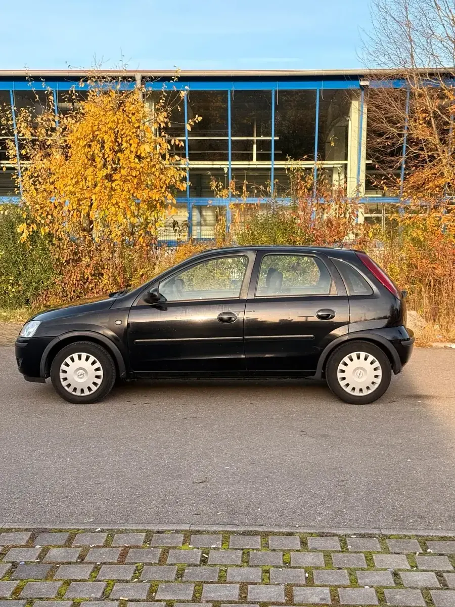 Gebraucht Opel Corsa 75 PS (55 kW) 2004 Schwarz Kleinwagen
