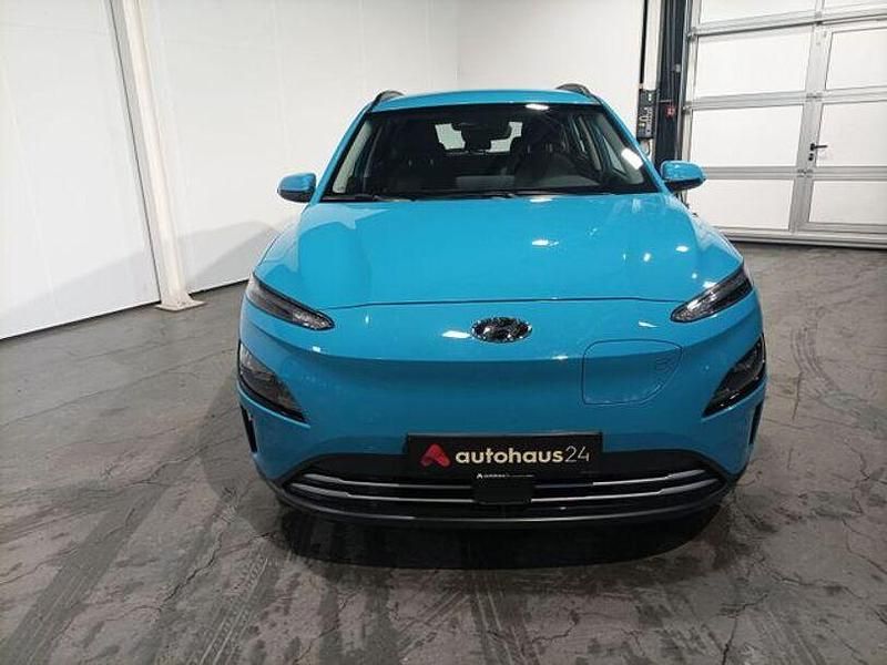 Gebraucht Hyundai Kona Select 100 kW (136 PS) 2022 Blau SUV