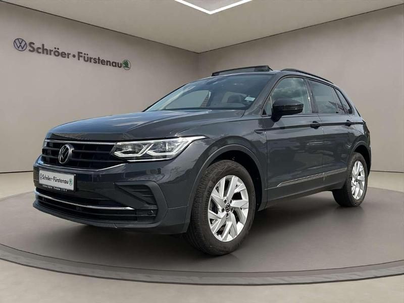 Grau Gebraucht 2021 VW Tiguan SUV | 29.950 € (Fairer Preis) - Bild 1/4
