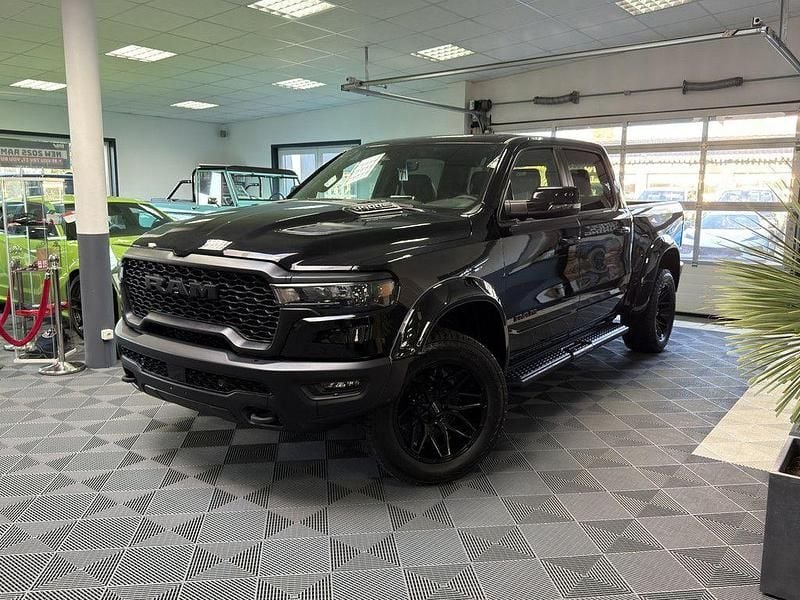 Gebraucht Dodge Ram 420 PS (308 kW) 2024 Schwarz Pickup