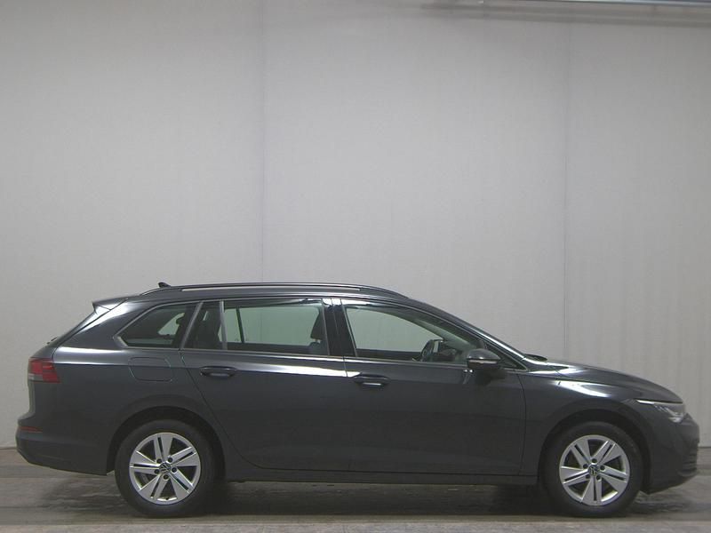 Gebraucht VW Golf VIII Pro 116 PS (85 kW) 2022 Grau Limousine