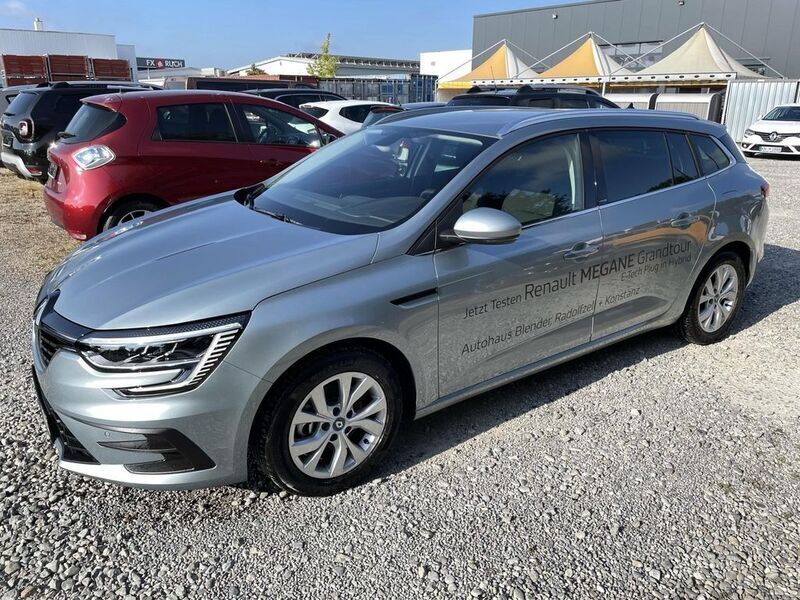 Baltique grau metallic Gebraucht 2020 Renault Mégane IV Zen Kombi | 20.890 € (Teuer) - Bild 1/4