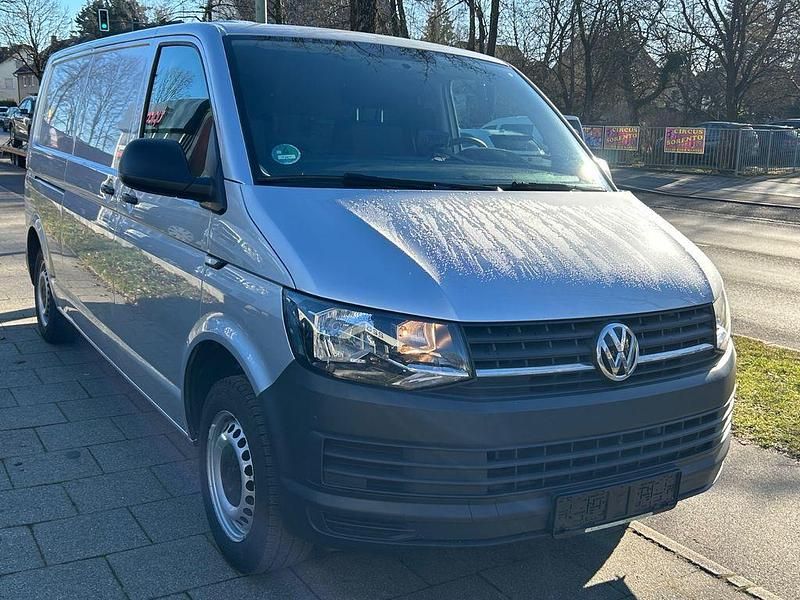 Gebraucht VW Transporter 84 PS (61 kW) 2019 Silber Van
