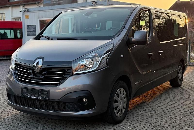 Gebraucht Renault Trafic 145 PS (106 kW) 2017 Grau Van / Kleinbus