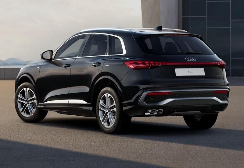 Neu Audi Q5 S-Line 204 PS (150 kW) 2025 Mythosschwarz metallic SUV