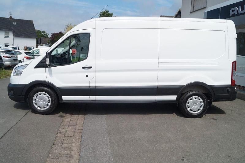 Gebraucht Ford Transit 131 PS (96 kW) 2021 Weiß Van / Kleinbus