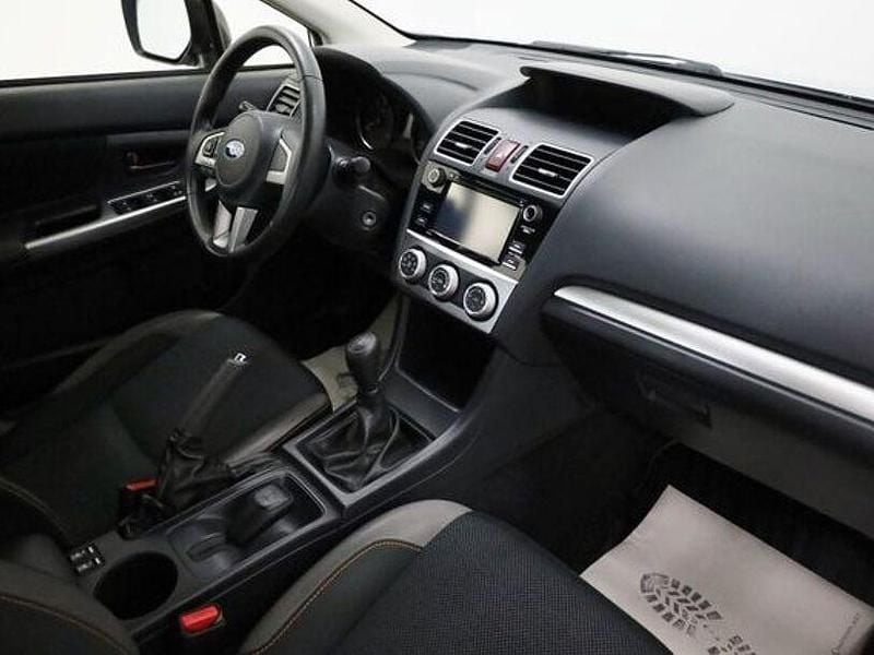 Gebraucht Subaru XV Trend 114 PS (83 kW) 2017 Silber SUV