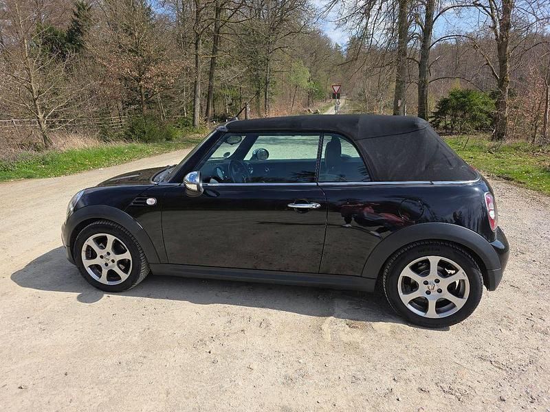 Gebraucht Mini One Cabriolet 98 PS (72 kW) 2010 Schwarz Cabrio