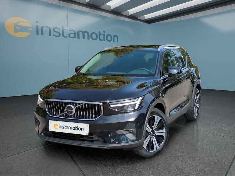 Schwarz Gebraucht 2022 Volvo XC40 SUV | 35.799 € (Etwas zu teuer) - Bild 1/4