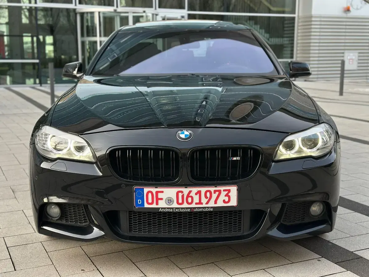 Second-hand BMW 520 M Performance 184 CP (135 kW) 2012 Negru Berlinǎ
