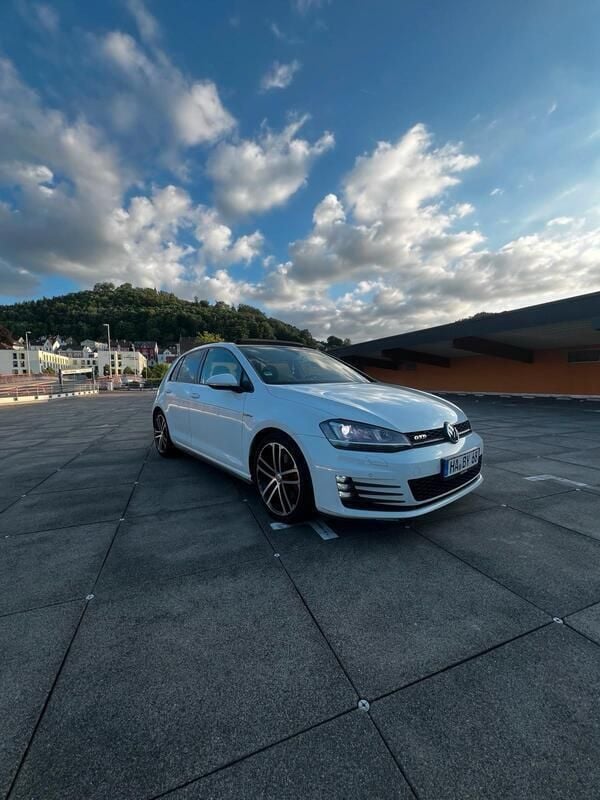 Weiß Gebraucht 2013 VW Golf VII GTD Kleinwagen | 12.000 € (Fairer Preis) - Bild 1/4