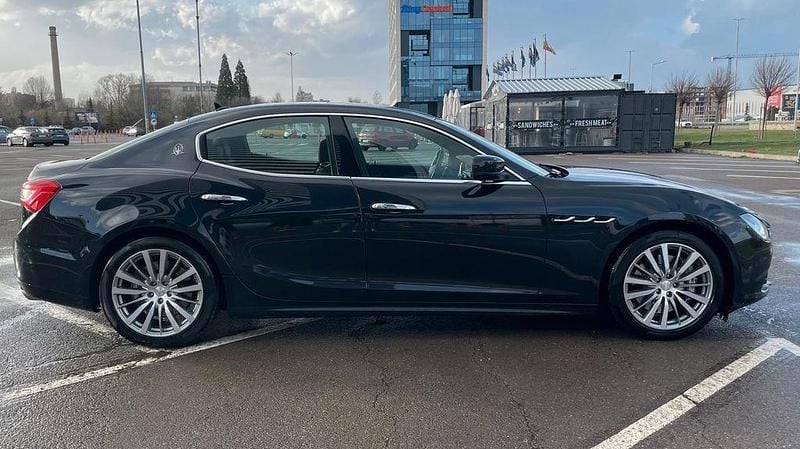 Gebraucht Maserati Ghibli 275 PS (202 kW) 2015 Schwarz Limousine