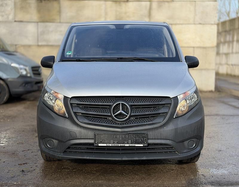 Gebraucht Mercedes Vito 102 PS (75 kW) 2020 Silber Van