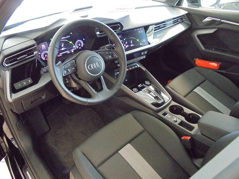 Gebraucht Audi A3 150 PS (110 kW) 2024 Brillantschwarz Kombi