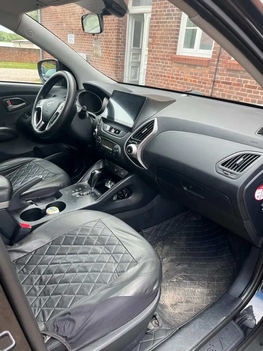 Gebraucht Hyundai ix35 Sport 163 PS (119 kW) 2010 Schwarz SUV