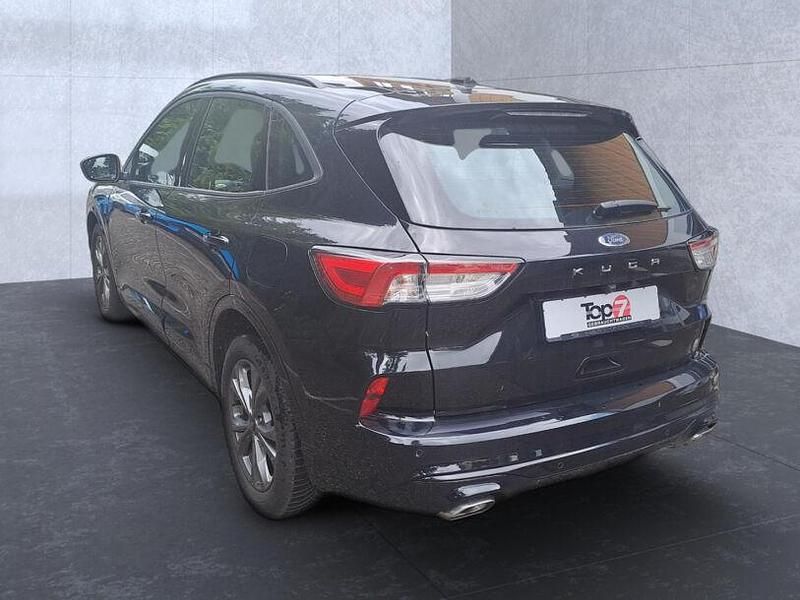 Gebraucht Ford Kuga ST-Line 120 PS (88 kW) 2023 Schwarz SUV