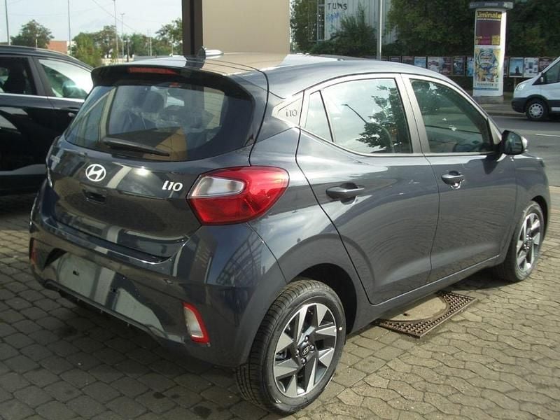 Neu Hyundai i10 Trend 79 PS (58 kW) 2025 Grau Kleinwagen