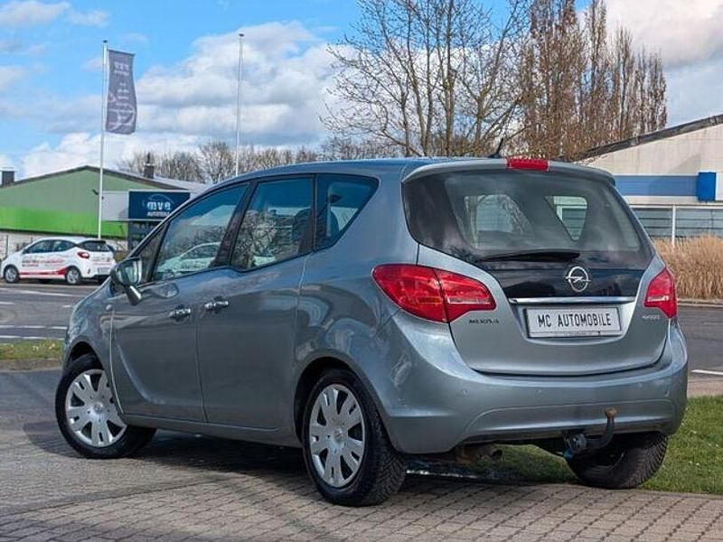 Gebraucht Opel Meriva Innovation 120 PS (88 kW) 2012 Silber Van / Kleinbus