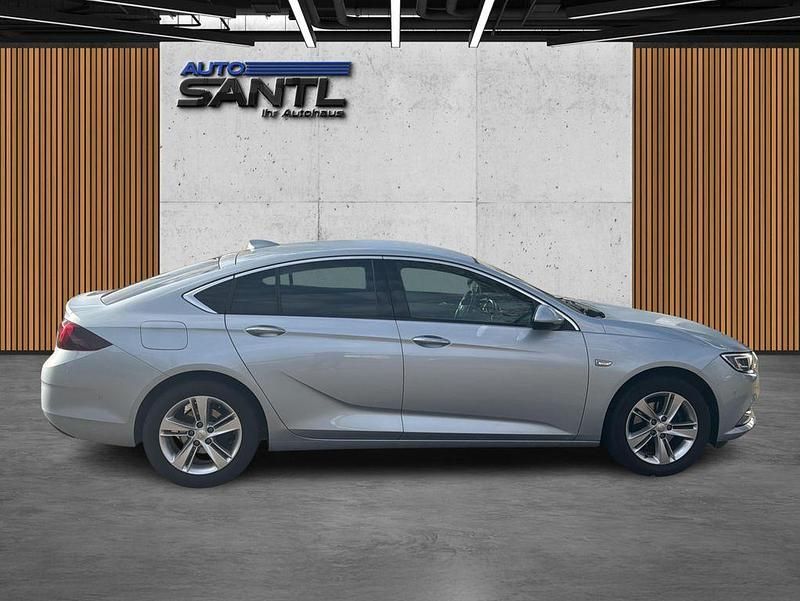 Gebraucht Opel Insignia Innovation 140 PS (102 kW) 2017 Silber Limousine