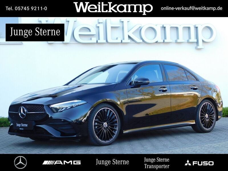 Schwarz Gebraucht 2024 Mercedes A200 AMG Limousine | 42.985 € - Bild 1/4