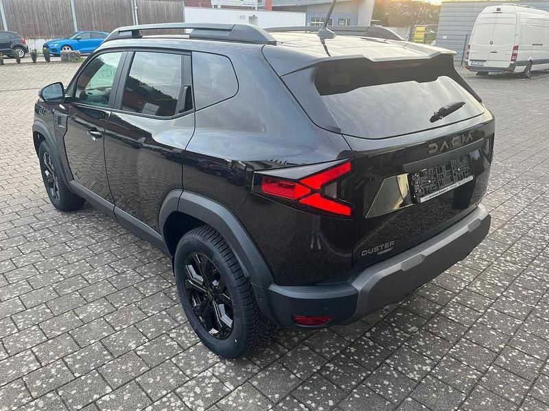 Neu Dacia Duster Extreme 154 PS (113 kW) 2026 Schwarz SUV