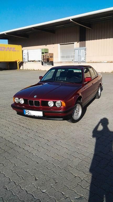 Gebraucht BMW 525 192 PS (141 kW) 1991 Rot Limousine