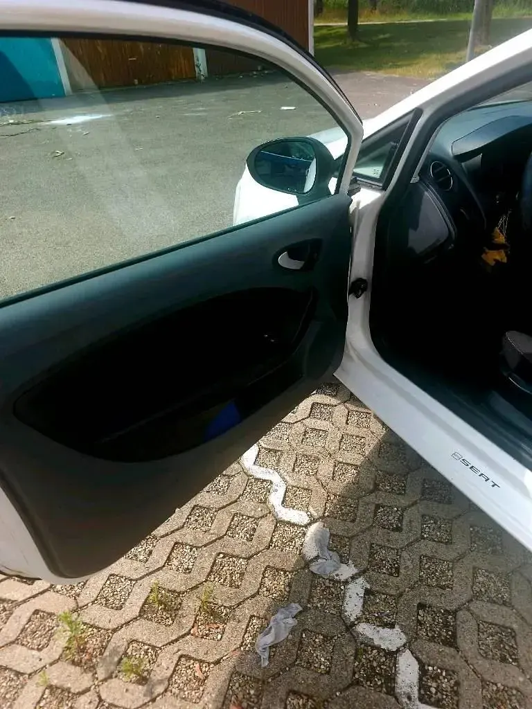 Gebraucht Seat Ibiza 75 PS (55 kW) 2011 Weiß Coupé