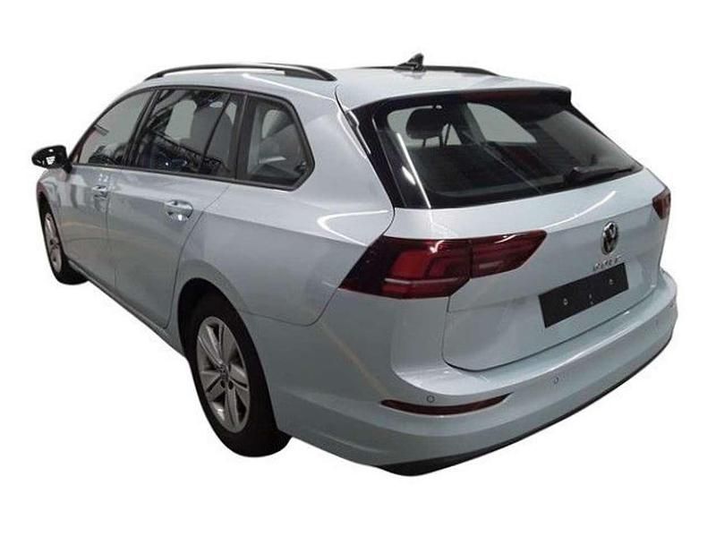 Gebraucht VW Golf VIII Life 150 PS (110 kW) 2025 Blau Kombi