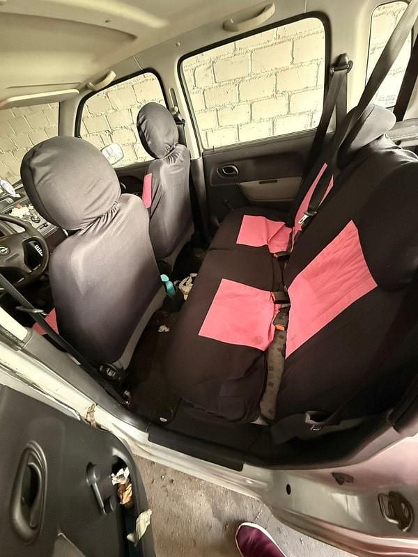 Gebraucht Opel Agila 75 PS (55 kW) 2003 Silber Van / Kleinbus