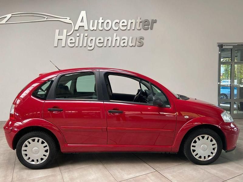 Usado Citroën C3 Comfort 73 CV (53 kW) 2008 Rojo Berlina