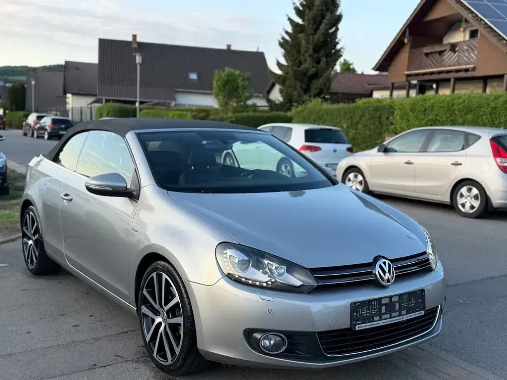 Gebraucht VW Golf Cabriolet Cup 160 PS (117 kW) 2014 Tungsten silver Cabrio