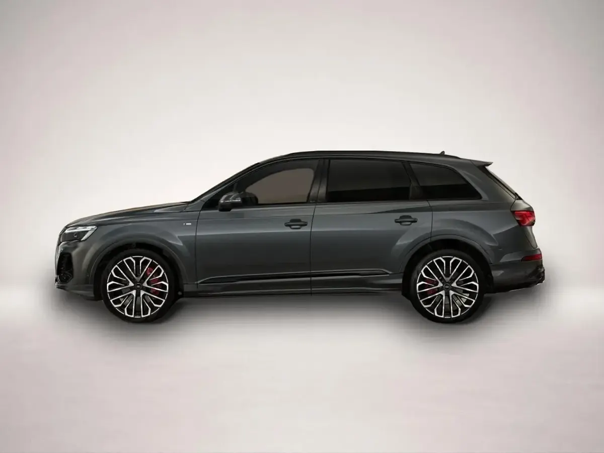Gebraucht Audi Q7 Ambiente 286 PS (210 kW) 2026 Manufacturer SUV